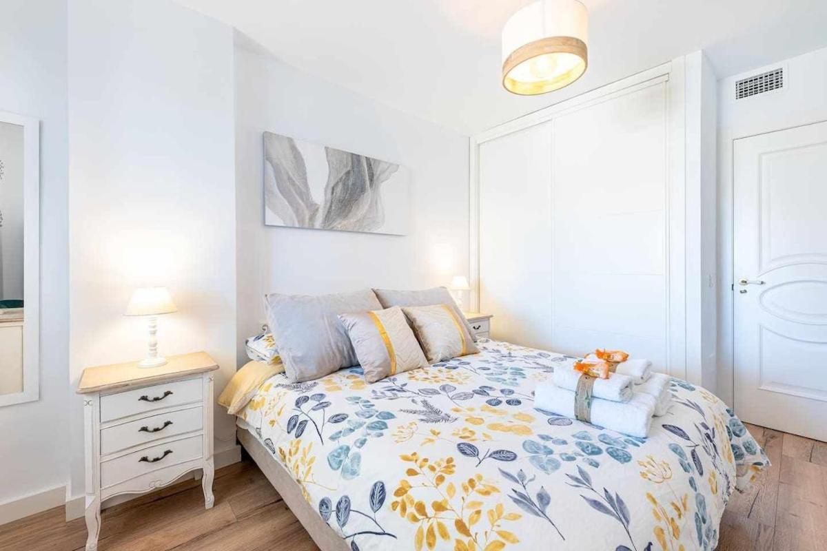 797 Holiday Rentals - Lujoso Apartamento En Arroyo Con Piscina Benalmádena Exteriör bild